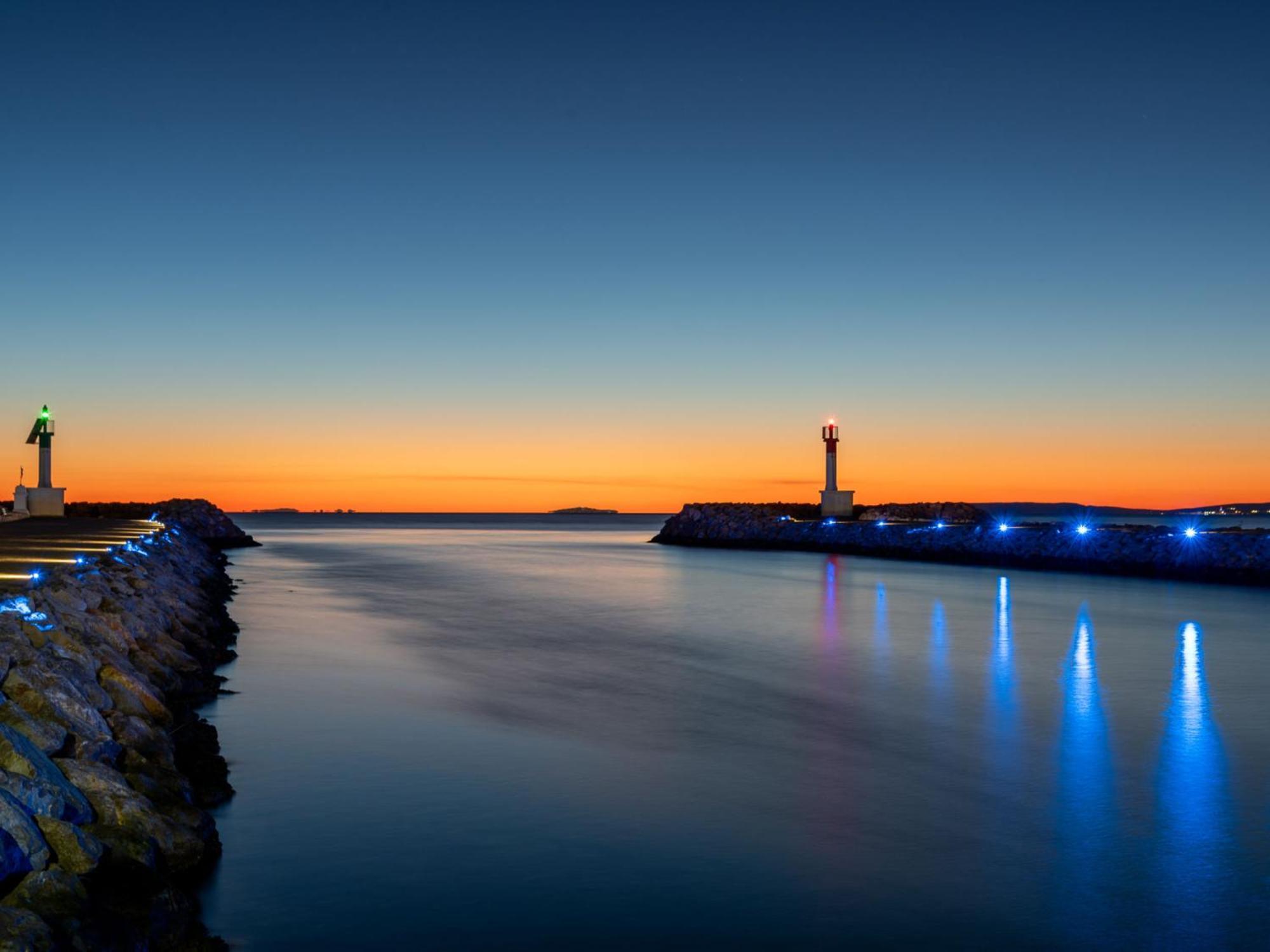 Les Marinas De La I-1 *